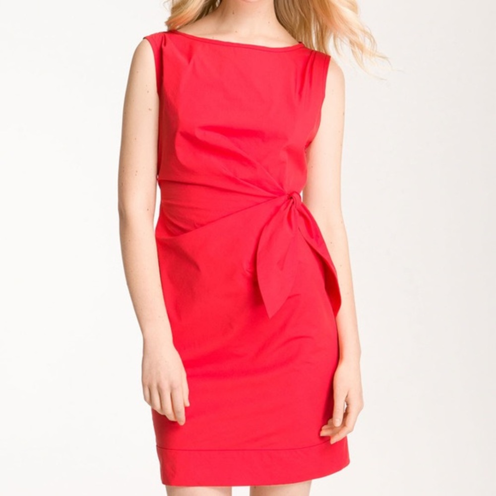 Diane Von Furstenberg Red Sleeveless Tie Wrap Dress in size 6
